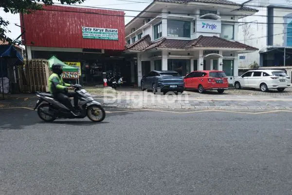 image RUMAH USAHA PREMIUM 2 LANTAI DI PUSAT KOTA YOGYAKARTA (1)