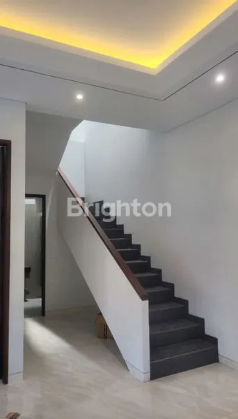 image RUMAH BARU MANYAR INDAH (4)