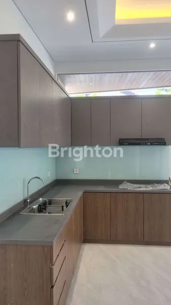 image RUMAH BARU MANYAR INDAH (5)