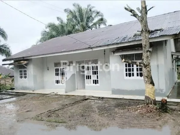 image INVESTASI MENGUNTUNGKAN, 2 RUMAH DALAM 1 LAHAN SHM (2)