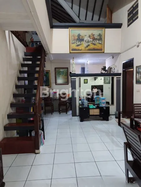 image RUMAH BESAR DAN LUAS DI BUMI MENTENG ASRI (3)