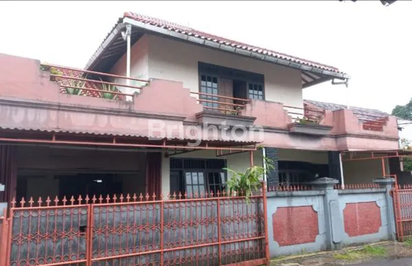 image RUMAH BESAR DAN LUAS DI BUMI MENTENG ASRI (1)