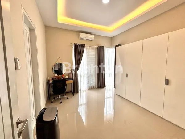 image RUMAH MEWAH MURAH DEKAT LUWES GENTAN BAKI SOLO (5)