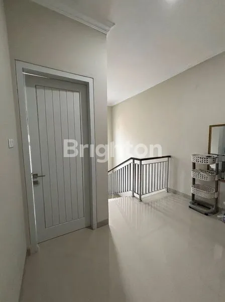 image RUMAH MEWAH MURAH DEKAT LUWES GENTAN BAKI SOLO (6)