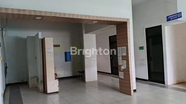 image RUKO STRATEGIS PINGGIR JALAN RAYA ARAH BANDARA, AKSES KONTAINER – 2 LANTAI, HARGA NEGO (4)