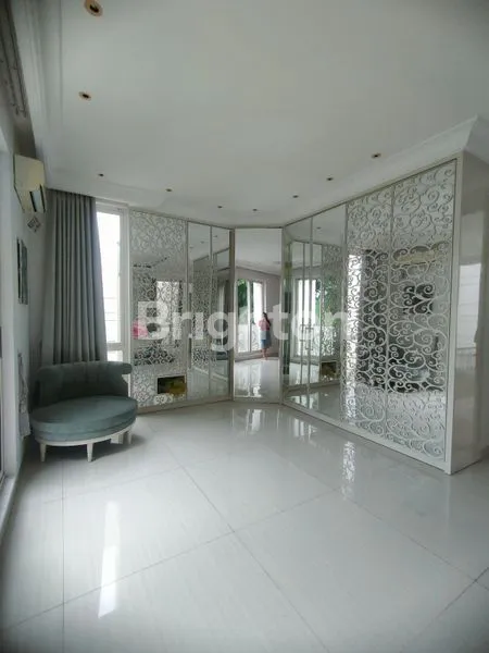 image RUMAH SIAP HUNI MEWAH GRAND EMBASSY PAKUWON INDAH (4)