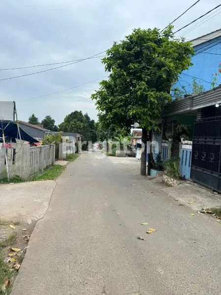 image TANAH LUAS STRATEGIS PINGGIR JALAN COCOK UNTUK HUNIAN ATAU USAHA KOS (4)