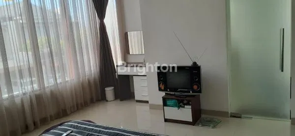 image RUMAH LAGUNA SPRING SHM, LT 120M², 3 KT HADAP SELATAN (5)