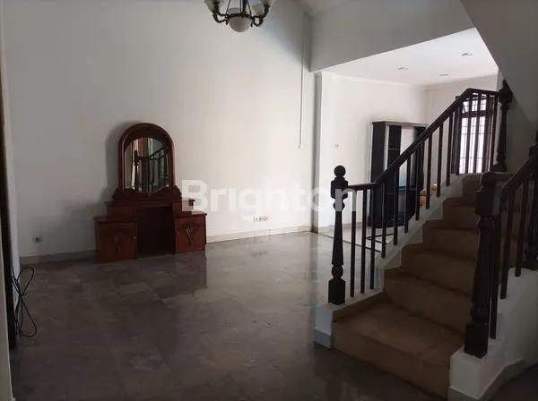 image RUMAH GIRILOKA 2 LOKASI STRATEGIS BSD (3)