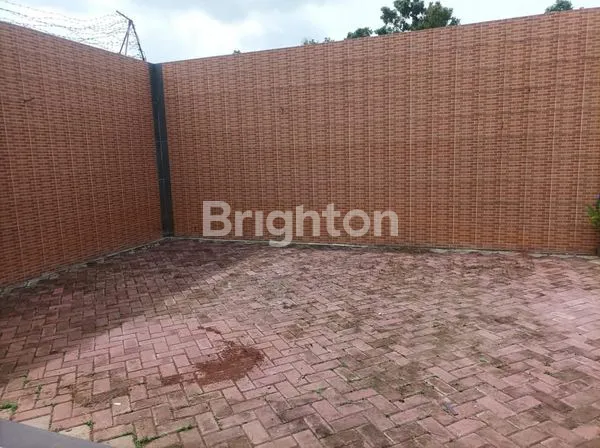 image RUMAH GIRILOKA 2 LOKASI STRATEGIS BSD (6)