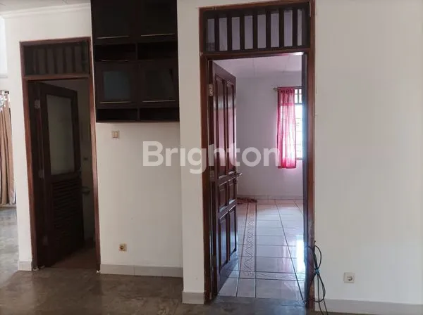 image RUMAH GIRILOKA 2 LOKASI STRATEGIS BSD (7)