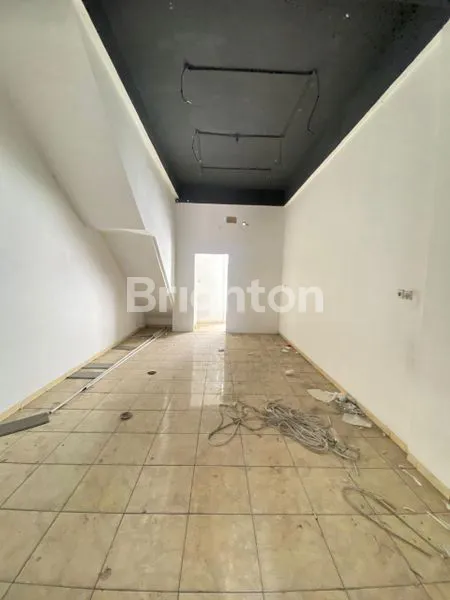 image RUKO 2 LANTAI  COCOK UNTUK USAHA, TOKO, KULINER LOKASI RAMAI DAN STRATEGIS DI PONDOK UNGU PERMAI BEKASI (3)