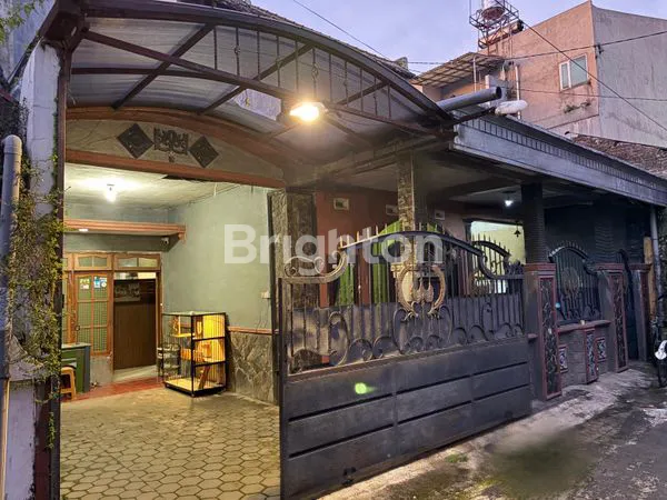 image DIJUAL RUMAH 2 LANTAI LUAS SIAP HUNI AREA SAWOJAJAR STRATEGIS NYAMAN SELANGKAH KE TOL SAWOJAJAR KOTA MALANG  (1)