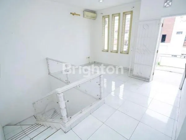 image RUMAH KONTRAKAN SEMI FURNISHED BUKIT BOGOR RAYA BOGOR TIMUR, BOGOR. (4)
