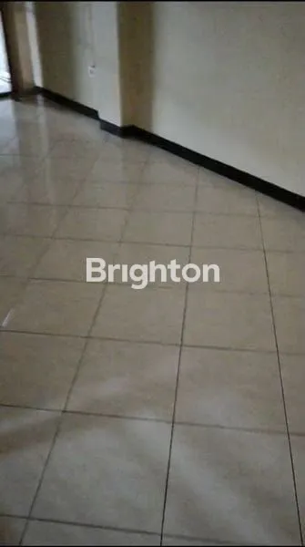 image DISEWAKAN RUKO 3 LANTAI SIAP PAKAI RAYA MULYOSARI (3)