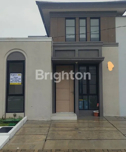 RUMAH CANTIK DI CLUSTER VARENNA CITRA RAYA