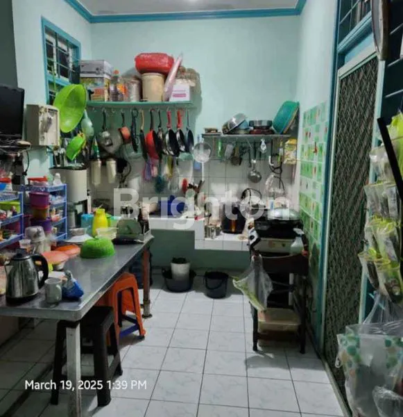 image RUMAH MODERN SIAP HUNI FULL FURNISH DI BALIKPAPAN BARU (4)