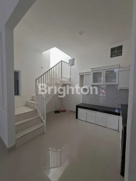 image DIJUAL RUMAH SIAP HUNI – CLUSTER MONTREAL, KOTA WISATA (2)