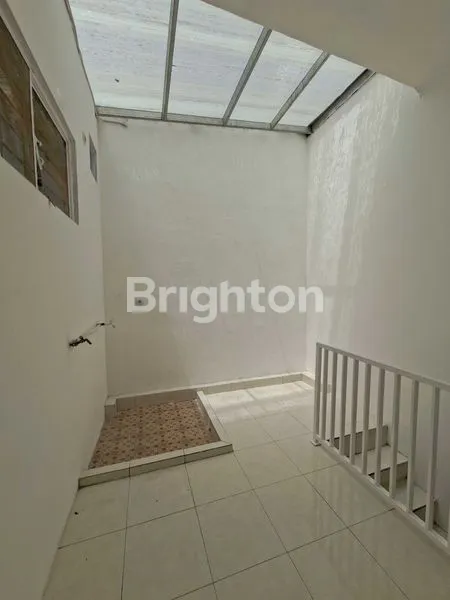 image DIJUAL RUMAH SIAP HUNI – CLUSTER MONTREAL, KOTA WISATA (3)