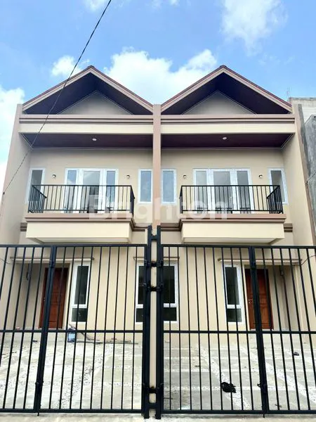 image RUMAH BARU MINIMALIS SIAP HUNI KAV DKI MERUYA JAKARTA BARAT (2)