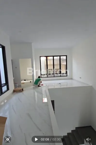 image RUMAH BARU 2 LANTAI DI TAMAN VILLA MERUYA (1)