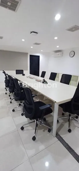 image RUMAH MEWAH SIAP HUNI DI PAKUBUWONO, LT 500M² (3)