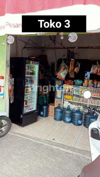 image RUMAH DAN KONTRAKAN STRATEGIS DI CIJANTUNG PASAR REBO JAKARTA TIMUR  (8)