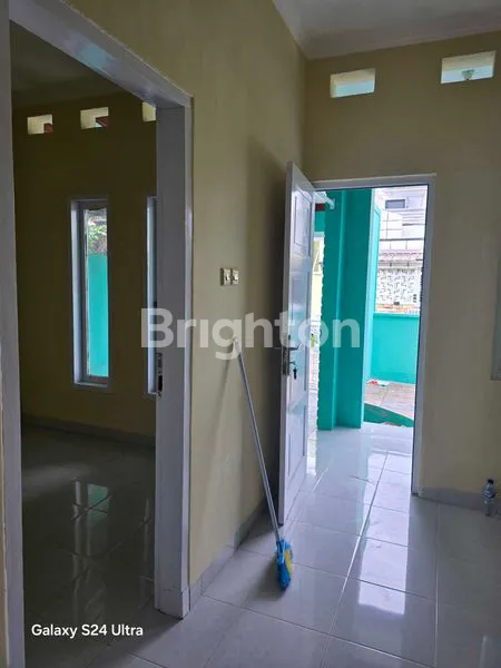 image RUMAH MODERN MINIMALIS SIAP HUNI DI DEPOK  (4)