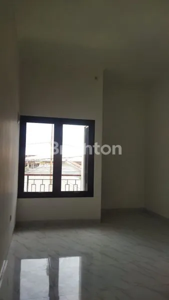 image RUKO 2 LANTAI DEKAT SEKOLAH DAN KAMPUS (3)