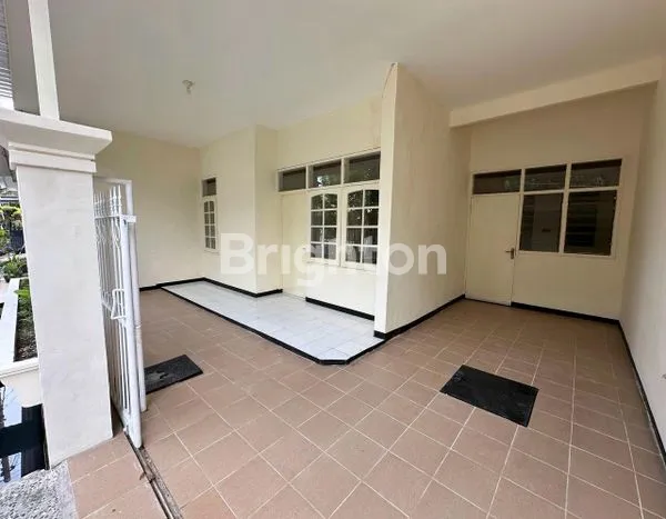 image RUMAH RUNGKUT MAPAN 2 LANTAI SHM (1)