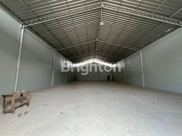 image GUDANG STRATEGIS KAPUK, LT 1.500M², LISTRIK 30.000W (3)