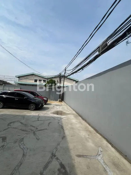 image GUDANG STRATEGIS KAPUK, LT 1.500M², LISTRIK 30.000W (7)