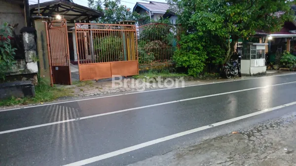 image RUMAH PINGGIR JALAN RAYA (1)