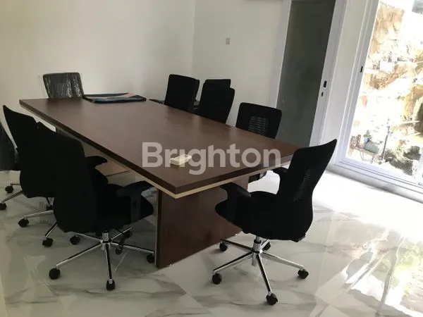 image DISEWAKAN RUMAH SIAP HUNI BARU RENOV TOTAL, KONDISI SEMI FURNISED - DARMO HARAPAN (4)