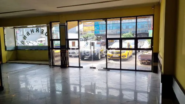 image SEWA RUKO 2 LANTAI, LT 220M², LOKASI PREMIUM (3)