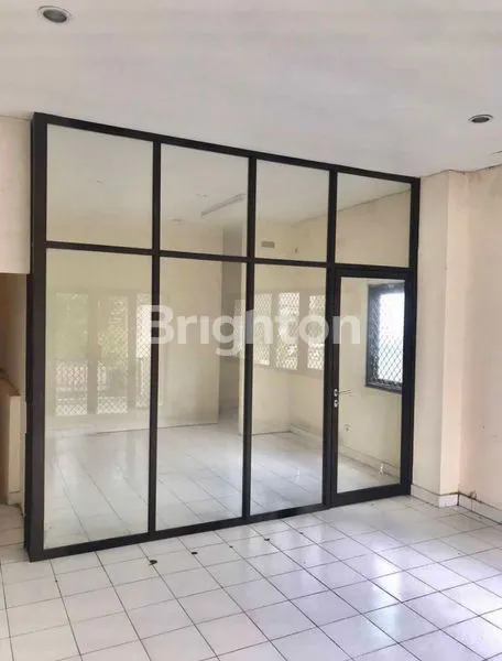 image RUKO STRATEGIS DI BYPASS NGURAH RAI SANUR DENPASAR (3)