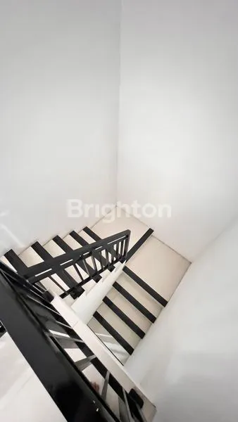 image WISATA SEMANGGI 2 LANTAI TERAWAT SIAP HUNI (8)