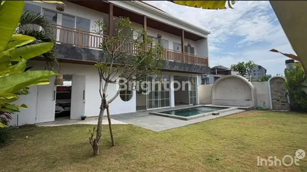 image VILLA 2 LANTAI GARDEN LUAS KOLAM RENANG PRIBADI CANGGU KUTA UTARA (1)