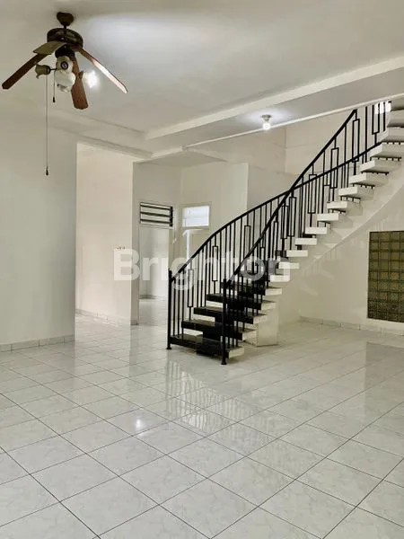 image DI JUAL RUMAH MEWAH HARGA MURAH. (4)