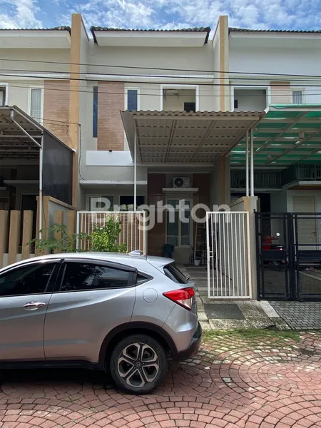 image SEWA RUMAH NIRWANA EXECUTIVE BLOK BB, BLOK DEPAN MINIMALIS, DEKAT MERR, ONE GATE SISTEM, BEBAS BANJIR (1)