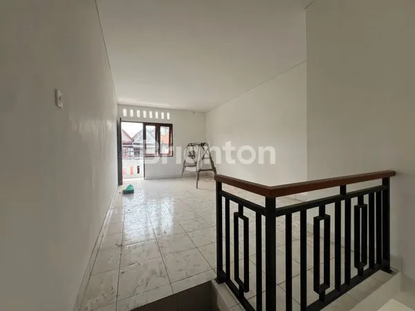 image DISEWAKAN RUKO 2 LANTAI – ABIAN BASE, DALUNG #LOKASI RAMAI | PARKIR LUAS | SIAP USAHA # (5)