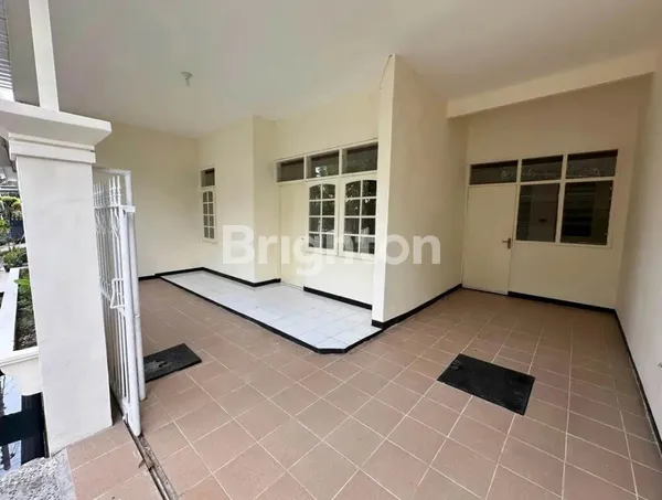 image RUMAH 1M-AN SIAP HUNI RUNGKUT MAPAN, DEKAT UPN, UBAYA, KULINER MERR (1)