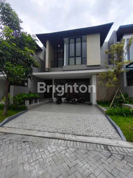 image HUNIAN BARU CITRALAND, 2 LANTAI, SIAP HUNI & MODERN (1)