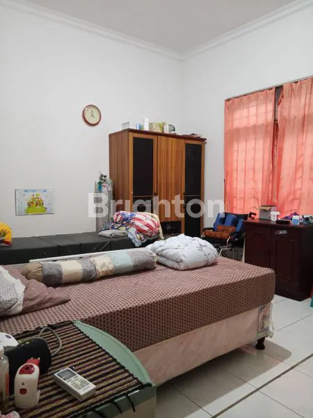 image RAPAK LEWAT MALL RUMAH BESAR ADA GUDANG (7)