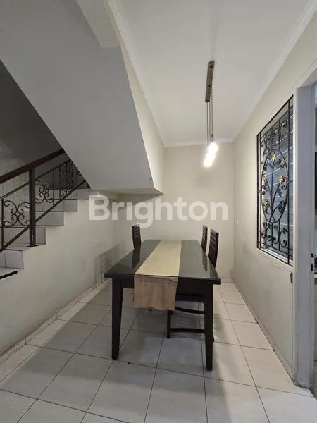 image RUMAH CANTIK 2 LANTAI GADING ARCADIA SIAP HUNI (5)