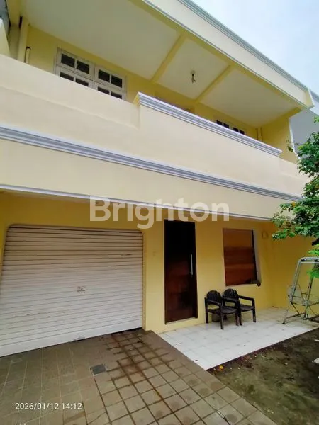 image SEWA RUMAH 2 LANTAI SEMI FURNISHED BARU RENOVASI, KOMPLEK PERUMAHAN GREEN VILLE (2)