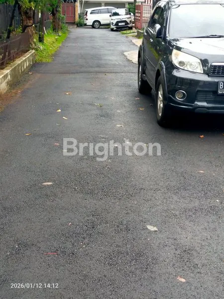 image SEWA RUMAH 2 LANTAI SEMI FURNISHED BARU RENOVASI, KOMPLEK PERUMAHAN GREEN VILLE (3)