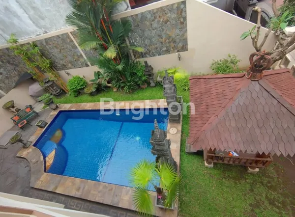 image RUMAH VILLA TAMAN GAPURA CITRALAND (2)