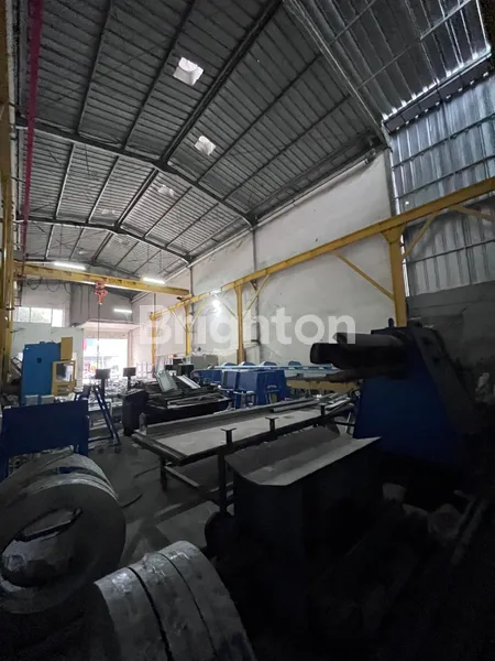 image GUDANG KARAWANG BARAT, SANGAT STRATEGIS, BANGUNAN FULL SAMPAI BELAKANG, NEGO (5)