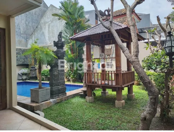 image RUMAH VILLA TAMAN GAPURA CITRALAND (2)